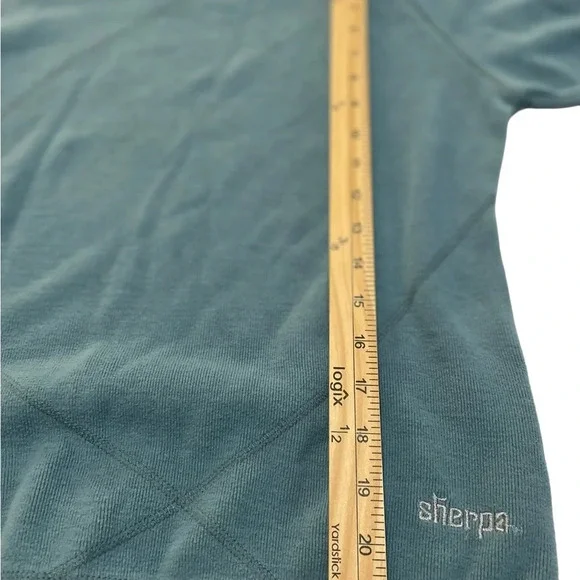 Sherpa Adventure Gear Top/Sweatshirt - Picture 6 of 9